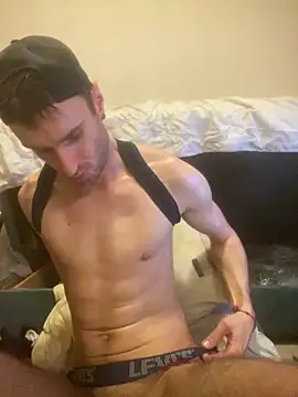 sexbooy27 online show from 05/18/26, 08:03
