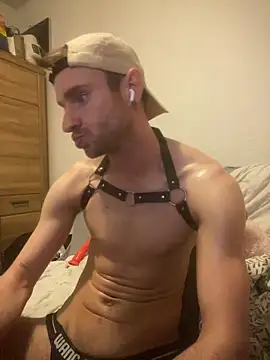 sexbooy27 online show from 05/19/26, 09:32