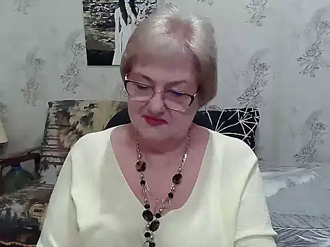 Renata62011 online show from 05/17/26, 12:23