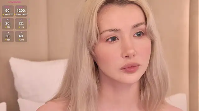 Snapshot of Nesolla chatting on 10/09/25, 07:12 Nesolla online show from 10/09/25, 07:12