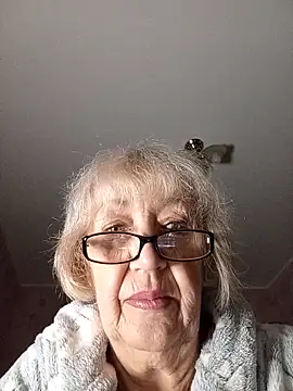 Anatolia5961 online show from 12/18/25, 02:06