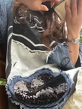 Snapshot of Linda288 chatting on 03/03/26, 09:15 Linda288 online show from 03/03/26, 09:15