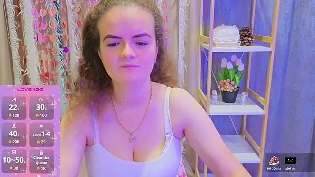 Luisa Rosee online show from 11/08/25, 08:18