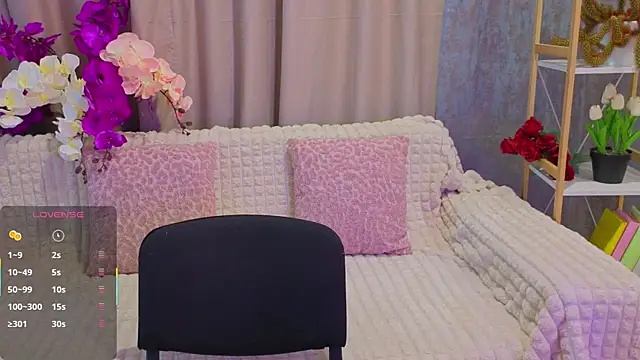 Snapshot of Luisa_Rosee chatting on 07/15/26, 05:29 Luisa Rosee online show from 07/15/26, 05:29