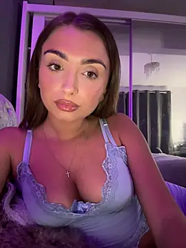 Snapshot of ellariverss chatting on 08/05/26, 02:36 ellariverss online show from 08/05/26, 02:36