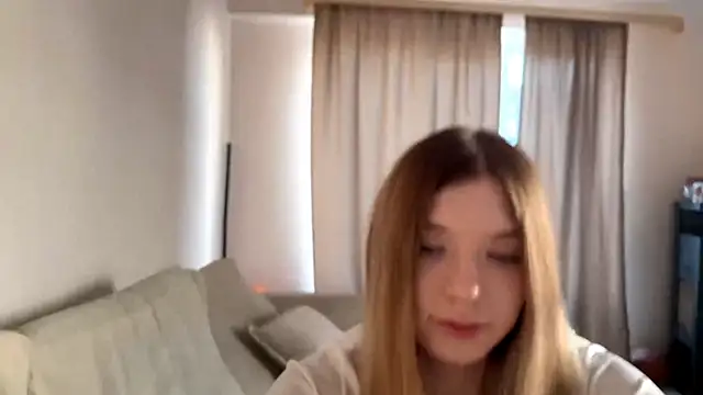 FruityXo online show from 11/22/25, 01:43