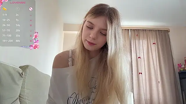 FruityXo online show from 07/05/26, 12:01