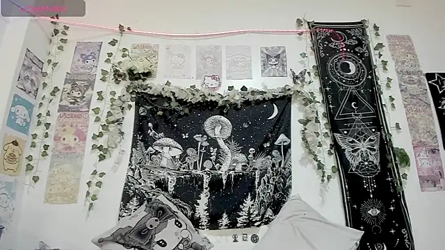 GothKitten666 online show from 03/29/26, 06:13