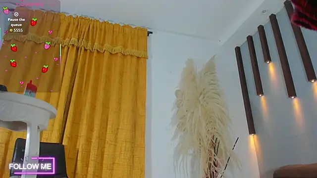 Miss Angel0 online show from 12/21/25, 10:33