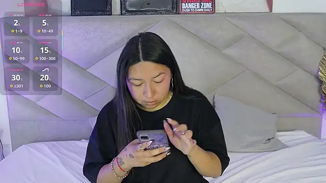 BellaRoux1 online show from 10/14/25, 12:06