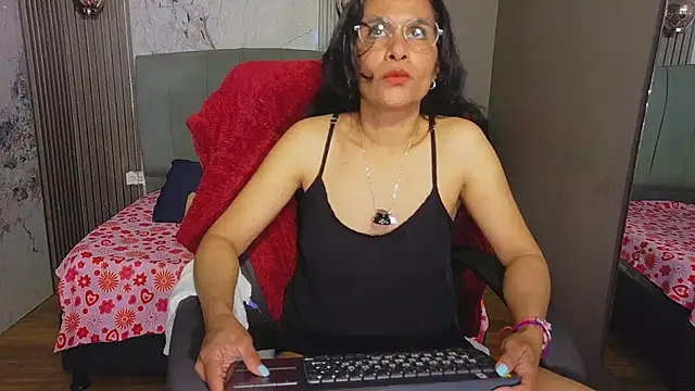 Vanessa 7  online show from 03/24/26, 12:04