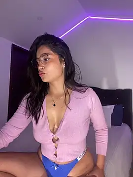 MiaAlarie online show from 02/14/26, 07:27