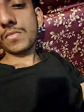 Snapshot of yung_cplz chatting on 02/14/26, 01:19 yung cplz online show from 02/14/26, 01:19