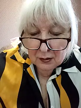 Alexia64231 online show from 11/26/25, 09:10