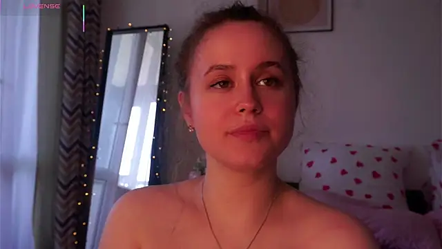 Snapshot of SusannaScholler chatting on 06/05/26, 06:52 SusannaScholler online show from 06/05/26, 06:52
