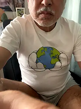 gholly2007 online show from 10/27/25, 02:15