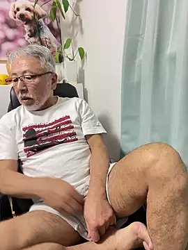 gholly2007 online show from 12/14/25, 05:29