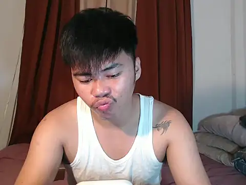 Snapshot of hot_emman chatting on 05/14/26, 12:39 hot emman online show from 05/14/26, 12:39
