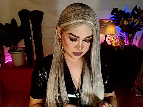 Pukesavurrat online show from 11/14/25, 11:46