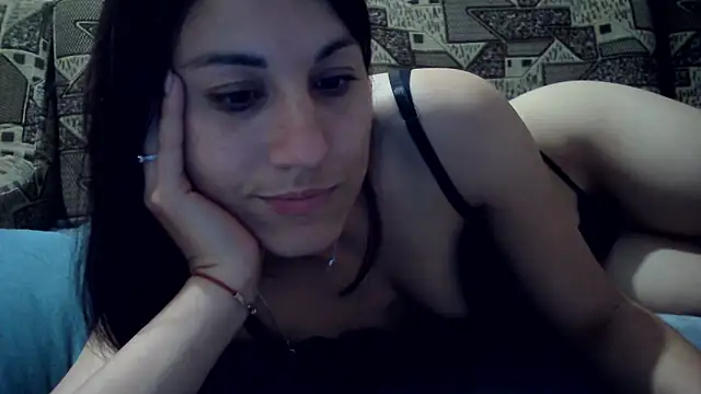 Snapshot of kiss_lovely_ chatting on 05/16/26, 09:35 kiss lovely online show from 05/16/26, 09:35