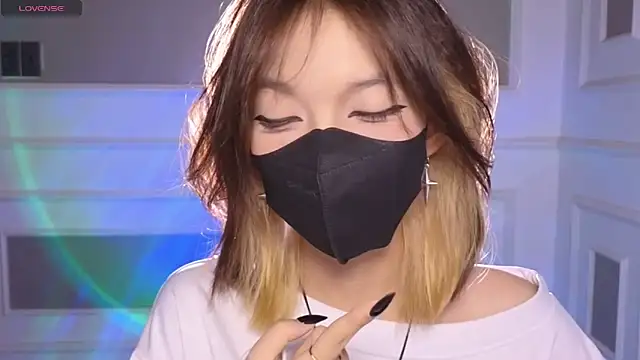      Panda      online show from 05/12/26, 01:47