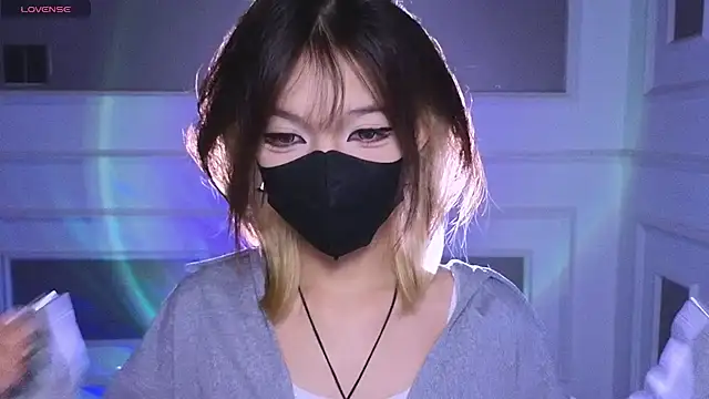      Panda      online show from 05/27/26, 02:52