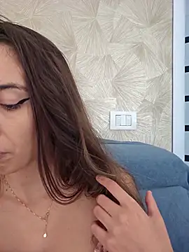 Snapshot of Virgin_Pussy_Horny chatting on 10/21/25, 08:04 Virgin Pussy Horny online show from 10/21/25, 08:04