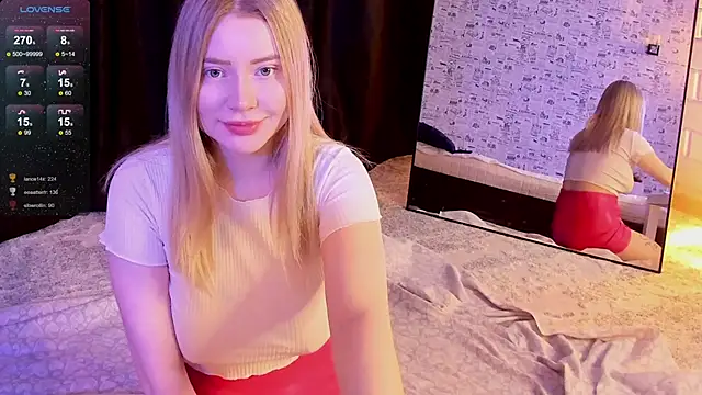 Lillie Berry online show from 11/11/25, 04:45