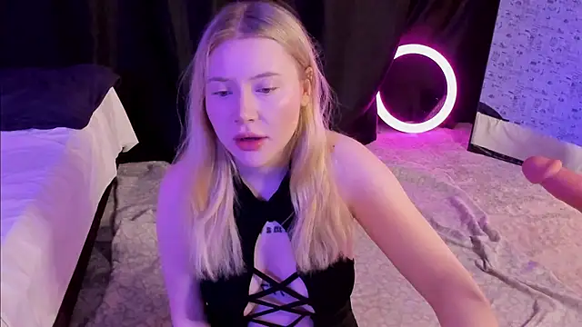 Lillie Berry online show from 12/03/25, 04:20