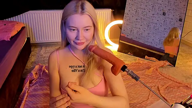 Lillie Berry online show from 02/26/26, 05:06