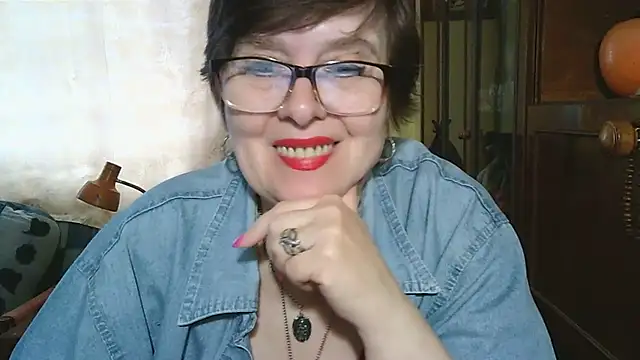 VeronicaGold511 online show from 05/13/26, 07:17