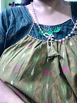 sweet-lotus online show from 09/30/25, 05:56