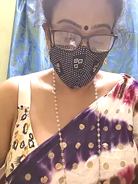 sweet-lotus online show from 11/04/25, 05:01