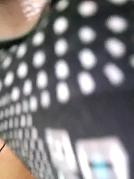 sweet-lotus online show from 11/19/25, 03:39