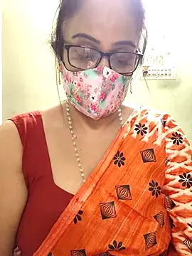 sweet-lotus online show from 04/18/26, 05:55