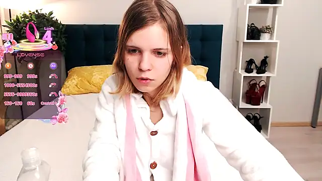 Enrujuvu Vanpaia online show from 09/14/25, 09:36