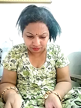 Cute-Janvi20 online show from 04/03/26, 07:39