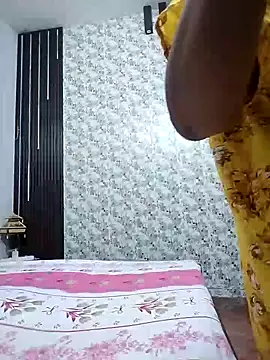 Cute-Janvi20 online show from 04/17/26, 05:21