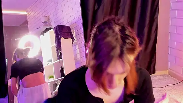 Anjela Botton online show from 11/27/25, 06:21