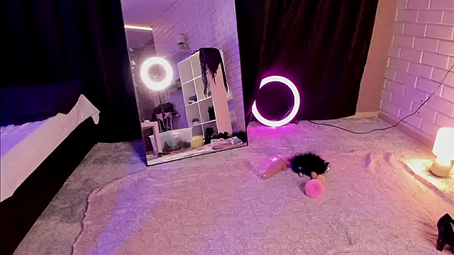 Anjela Botton online show from 11/30/25, 06:34