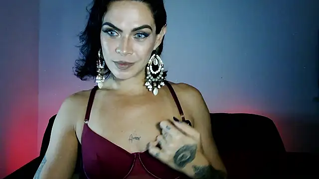 Snapshot of Veronnaink chatting on 05/02/26, 12:15 Veronnaink online show from 05/02/26, 12:15
