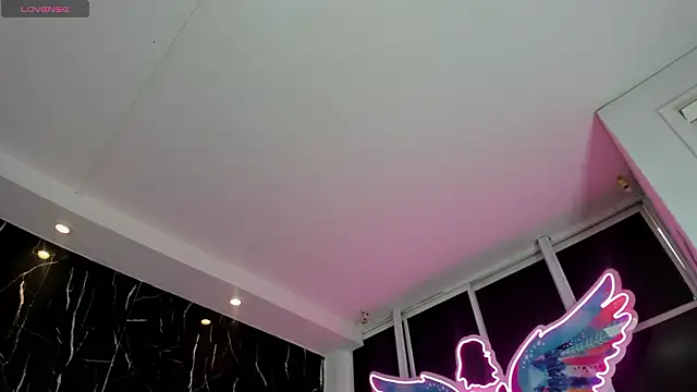 Nini Beyker online show from 02/08/26, 01:14