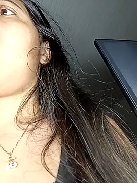 VioletaBliss1 online show from 01/15/26, 12:21