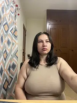 Snapshot of victoriadaniela chatting on 02/02/26, 04:44 victoriadaniela online show from 02/02/26, 04:44