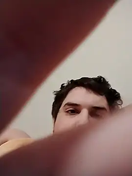 Snapshot of Breyyyyyyyy chatting on 10/27/25, 04:44 Breyyyyyyyy online show from 10/27/25, 04:44