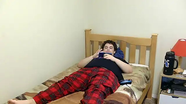 Snapshot of Breyyyyyyyy chatting on 11/06/25, 08:43 Breyyyyyyyy online show from 11/06/25, 08:43