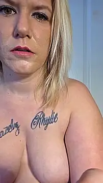 RhondaRump online show from 10/16/25, 01:34