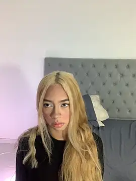 lily Bliss online show from 09/12/25, 10:54