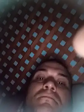 Snapshot of Ezecalfran chatting on 09/18/25, 05:09 Ezecalfran online show from 09/18/25, 05:09