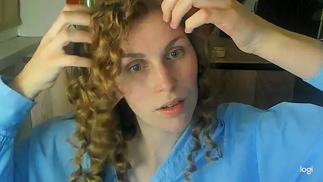 JuliaMuuun online show from 05/15/26, 09:00
